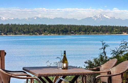 Incredible Sunset at Beachfront Glamping Cabin on Private, Herron Island with Fire Pit and Kayaking near Olympia, Washington - Foto 34