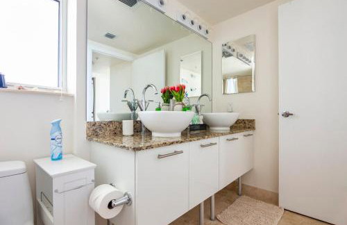 BrickellRiver LOFT with parking & 12 min to South Beach - Foto 26