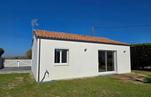 Maison calme 4 pers. à 3km de la mer avec jardin, clim, TV, vélos, BBQ et hamac - FR-1-777-20 - Foto 8
