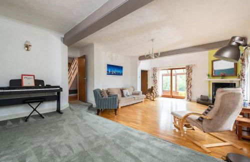 Spacious 5BR Home in Redditch - Foto 1