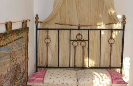 Anemos and Almyra - Foto 36