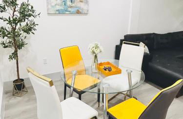 Newly Built Modern Central 2B On Sherman with Free Parking - Foto 16