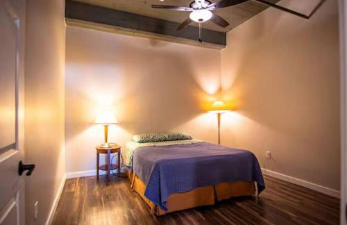 Motor Row Loft in the Heart of Downtown 1bd and 1 bth - Foto 1