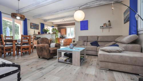 Cozy Home In Besse-Sur-Issole - Foto 2