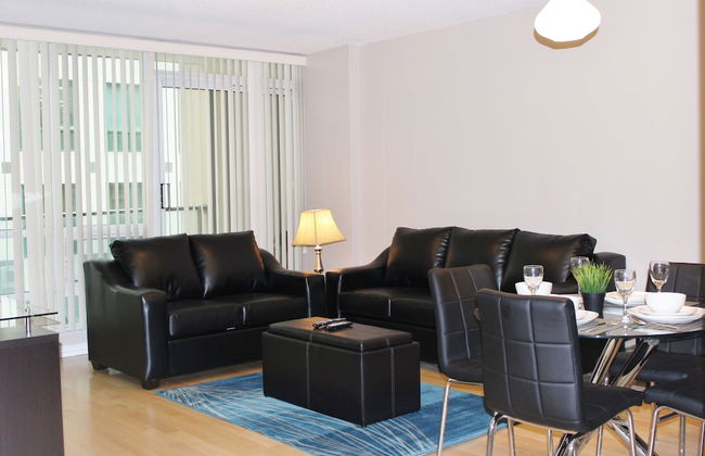 WhiteHall Suites- Yorkville - Photo 25