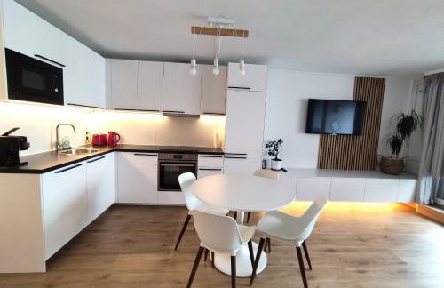 2-Zimmer Wohnung, Pools, Sauna und Balkon - Foto 17