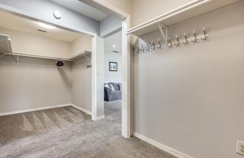 BBQ Ready Hawthorne Home with Screened-In Patio - Foto 28