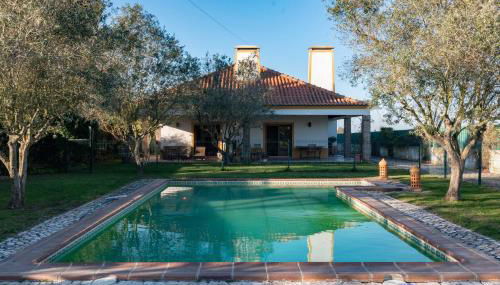 Casa com Piscina Privada em Palmela - Jardim & Estacionamento - Foto 2, Garden, Garden view