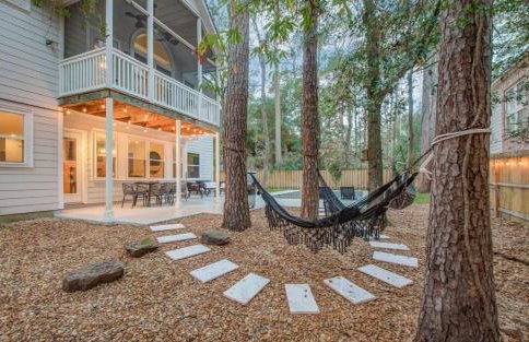 Luxury Mansion Dream Home - 6 Bed Pool Grill - Photo 34