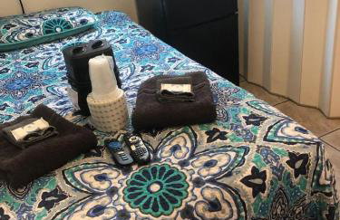 Crown Inn & Suites - Foto 3