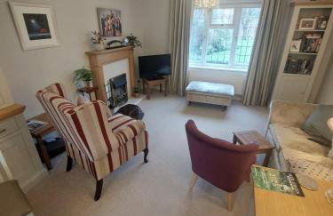 Beautiful Modern Cottage in Beaconsfield 3 bed - Foto 12