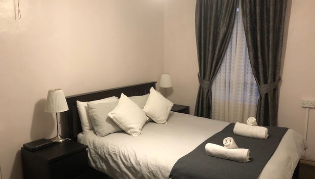 1 Bed-sleeps 4-free Parking-15 Min to Putney - Foto 2, Habitación