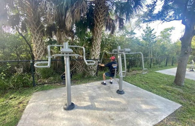 Steps to Beach Heated Pool - Foto 41