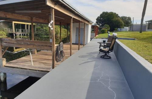 Fishin' for Days! Waterfront Home with dock in Okeechobee! - Foto 35