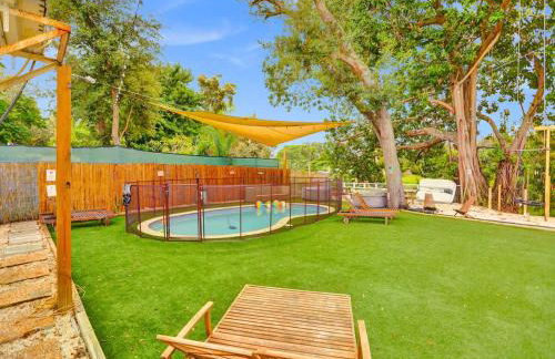 Lakefront Villa with Heated Pool Kayaks and Outdoor Fun - Foto 9