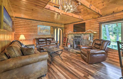 Alpine Adventures Cozy Log Cabin with Deck and Views! - Foto 6