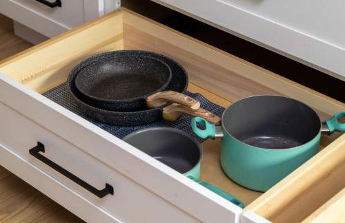 NEW Lux 5BR Villa Near Disney, Knotts, LA, OC with Hot Tub & Games - Photo 45