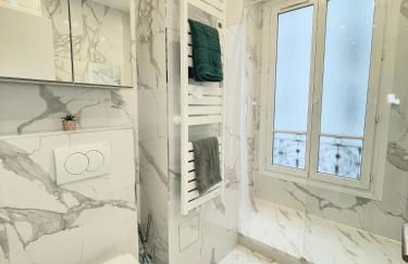 PARIS-ALESIA Super appartement 2 pièces de 39m2 - très cosy pour 1 - 5 personnes totalement refait à NEUF -ENTIRE APARTMENT LUXURIOUS AND WARM -PARIS ALESIA 14ème - Proche Aéroport Paris-Orly - Parc des Expositions Porte de Versailles FREE WIFI GRATUIT - Foto 28