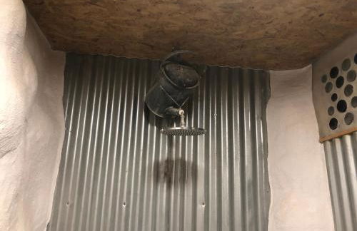 Rabbits 1or 2 bedroom hobbit style hillset earthen dartmoor eco home - Foto 11