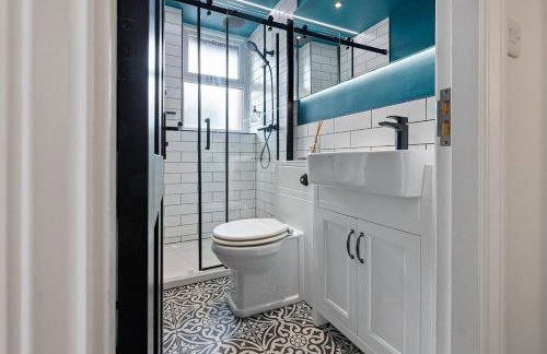 3b Roman View, Beautifully appointed, apartment with 2 en-suite bedrooms in great Roundhay location, Netflix, off street parking & EV charging - Foto 23