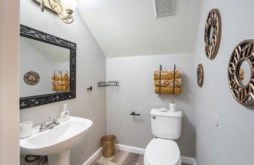 Spacious beautiful home near Kalahari Resorts (9min) - Photo 15