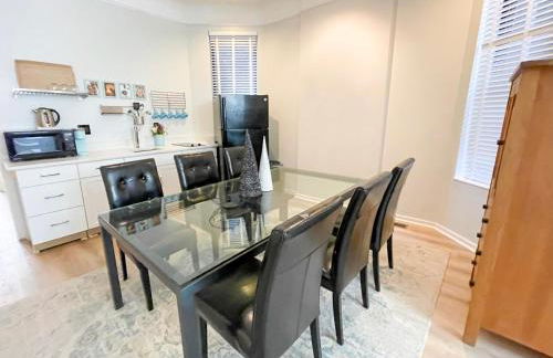 Wrigleyville Friends Unit - 5bdrm - Foto 7