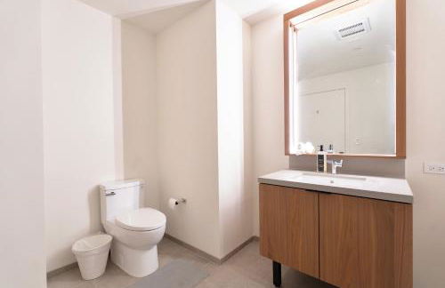 Sky High at Beaudry 2 Bed Apt WITH FREE PARKING - Foto 21