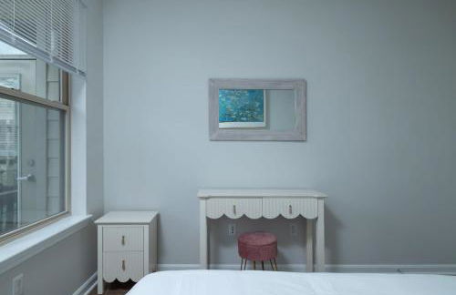 Central 1-BR Condo Assembly Row Gym & Pool Sleep 5 - Photo 40