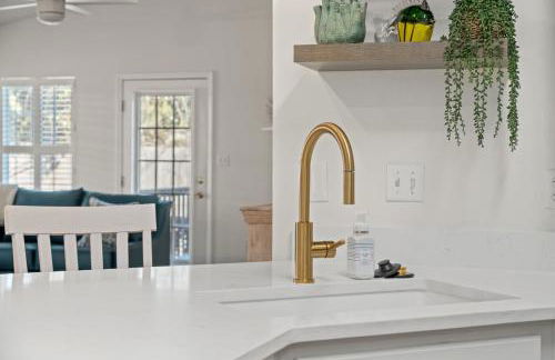 Steps Away-Game Room-Comm Pool-Golf Cart Deals - Foto 23