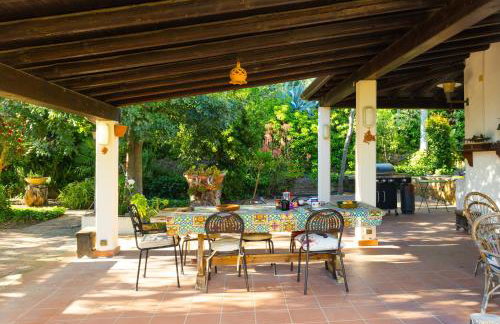 Sicily Authentic Cottage, Outdoor Hot Tub & Century-Old Olive Park, Donna Caterina House - Foto 30