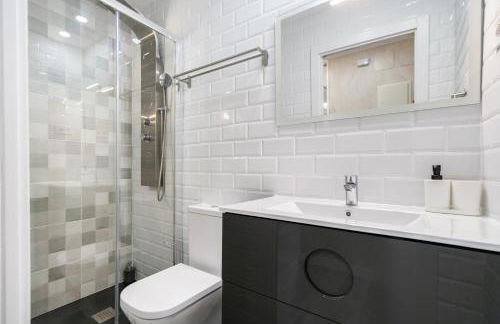 Plaza España Apartment - Photo 18