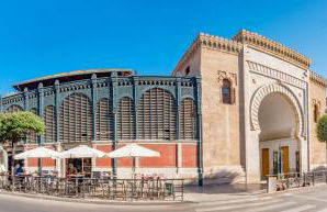 Malaga Centre Apartment with Parking - Photo 49