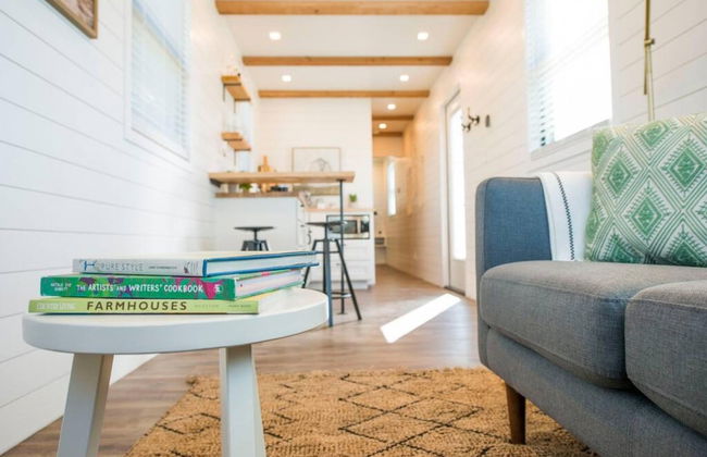 Pecan Grove Container Tiny Home Country Setting 12 min to Baylor Magnolia - Foto 10