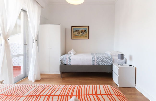 Oeiras Balcony by Homing - Photo 4