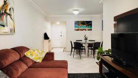 Apto à 100m a pé da praia central - Foto 2