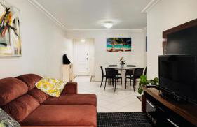 Apto à 100m a pé da praia central - Foto 2