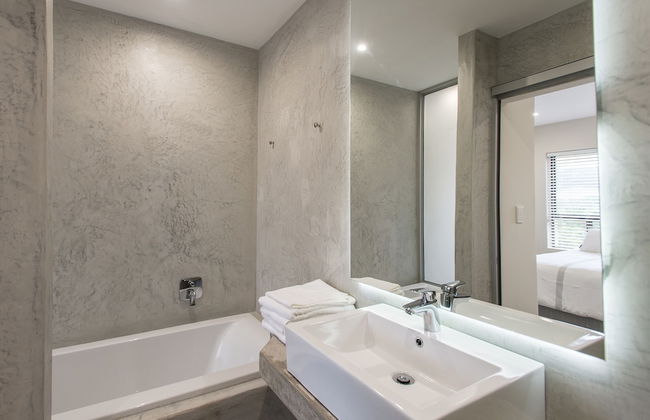 Apartments on The Eighteenth - Photo 39