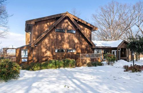 Modern Mountain Cabin with Hot Tub and Game Room Near Moorefield, West Virginia - Foto 66