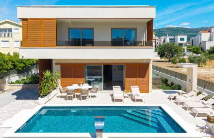 Villa San Pietro A Luxurious Seaside Retreat in Kaštel Štafilić - Foto 1