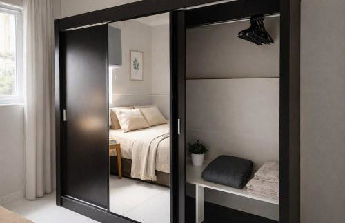 Apartamento Completo para até 6 - 3 Quartos - Garagem Coberta - Conforto de Verdade - Check-in Automático - Foto 26