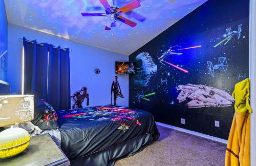 Wheelchair accessible Lakeview 4BR house with pool spa themed rooms game room - Foto 2