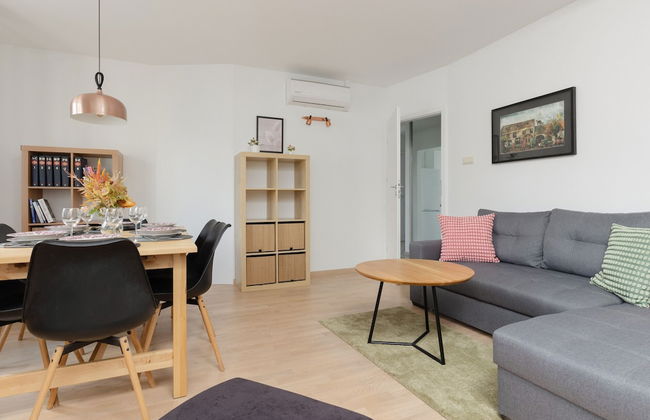 Spacious 3 Bedroom Apartment by Renters - Foto 23