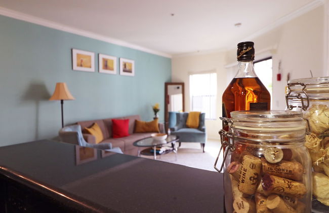 LAs Premier Apartments - Photo 29