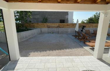 Mediterranean 5 rooms house with pool - Photo 3