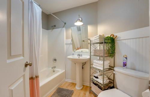 Holland Home Walk to the Beach! - Foto 19