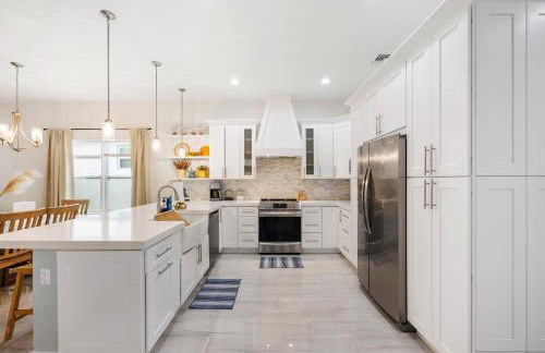 New Build- Mini Golf Course-Heated Saltwater Pool-Game Room - Foto 8