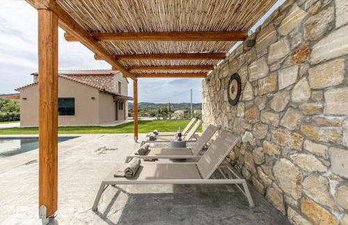 Villa Alargo Heated Pool - Photo 13