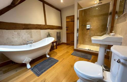 Hot Tub, Stream-Side Garden, Mountain Views, 17thC - Photo 32