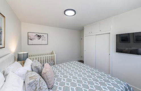 Spacious Disneyland 5 Bedroom 4 Bath House with Game Room - Foto 79