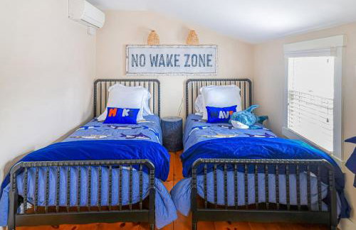 Close to Dtwn Nantucket! Group Getaway with Patio - Foto 49